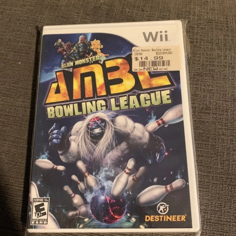 Alien Monster Bowling League for Wii! Never used!!